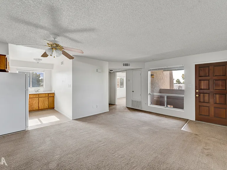 Verde Point Apartments — Photo 36