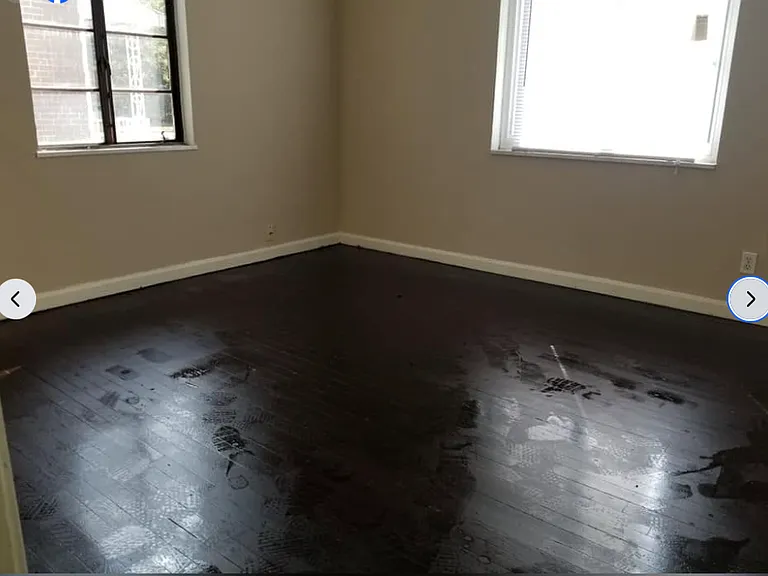 7922 Granville Ln — Photo 6