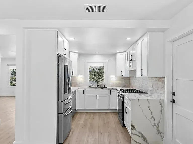 488 Tuscarora Dr — Photo 12