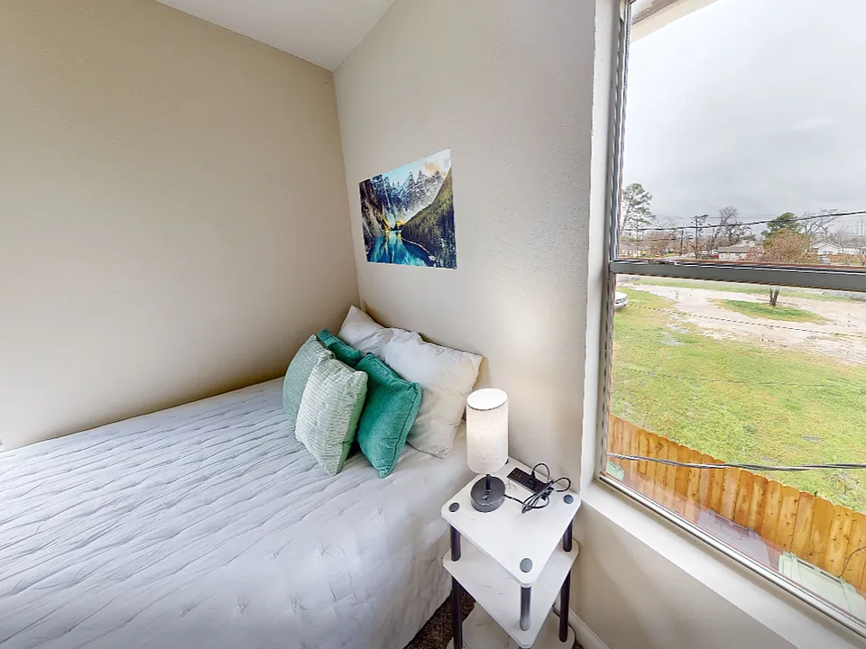 Your own private bedroom with a nice lighting