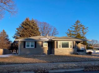 1203 Sunnydell Ln, Norfolk, NE 68701