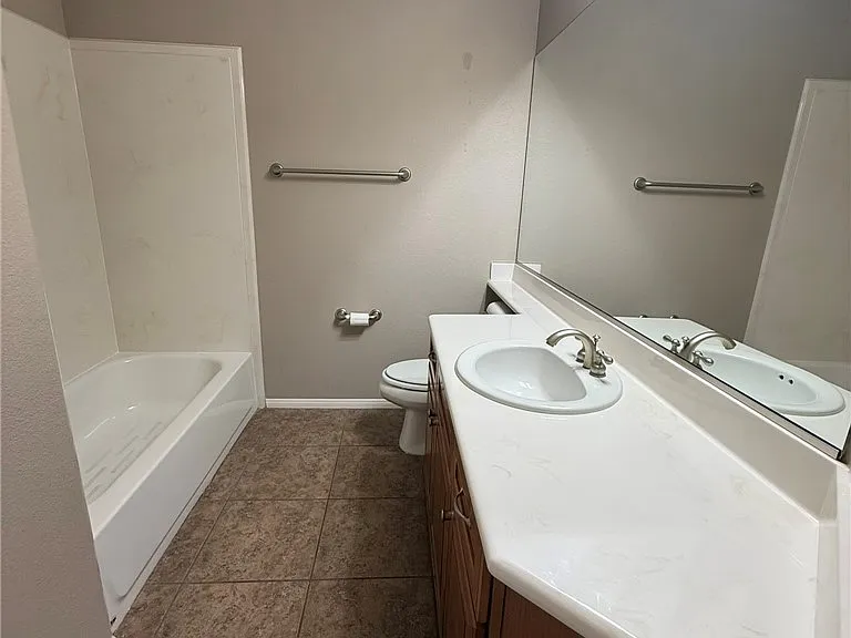 825 Canterra St #2060 — Photo 18