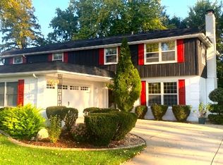 11216 85th Pl, Willow Springs, IL