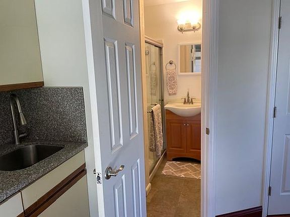3rd image of 117 Shelley Ave #B