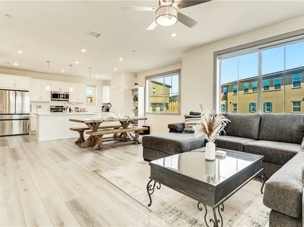 1648 Fig Tree Way, Oceanside, CA 92056