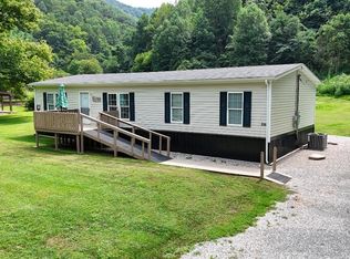 298 State Route 3380, Teaberry, KY 41660