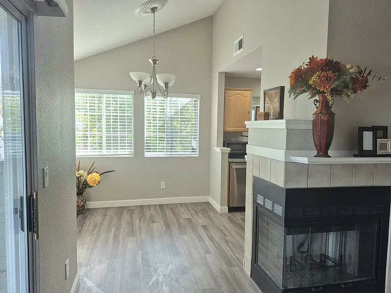 7815 Canyon Meadow Cir #B — Photo 7