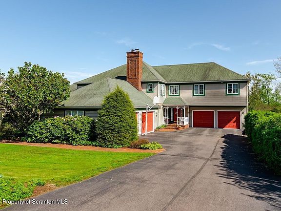2nd image of 11 Rice Dr