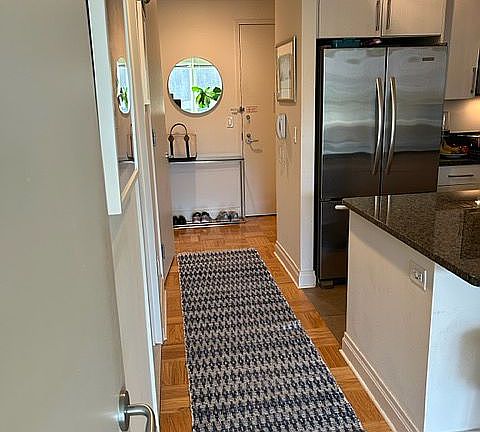 5th image of 1510 Lexington Ave APT 9U