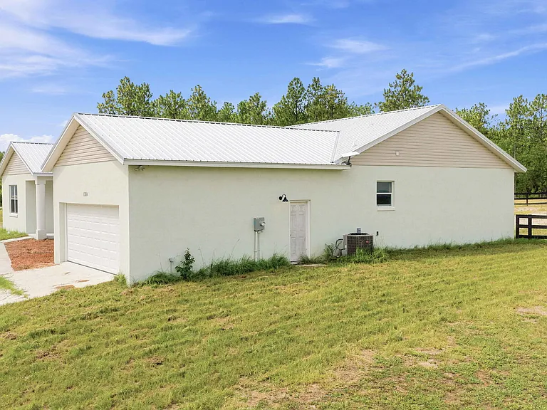 13104 SW 70th Ln — Photo 31