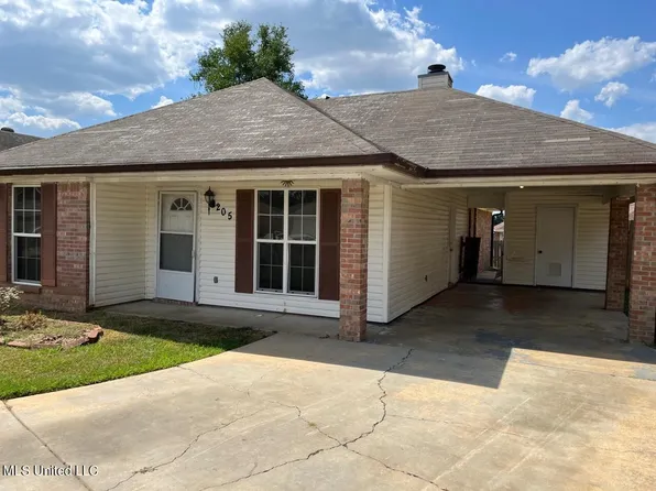 205 Richard Cv, Pearl, MS 39208