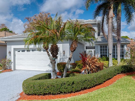 4th image of 1627 SE BALLANTRAE Boulevard