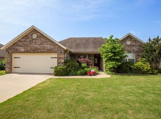 769 Chateau Ave, Springdale, AR 72764