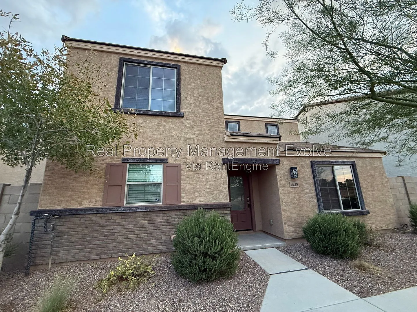 3 bed, 2.5 bath, 1531 sqft, $2,095 — Photo 1