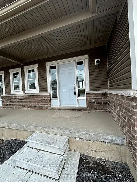 3 bed, $2,400 — Photo 2