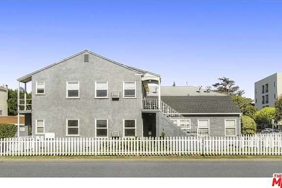 3rd image of 4401 Ensign Ave