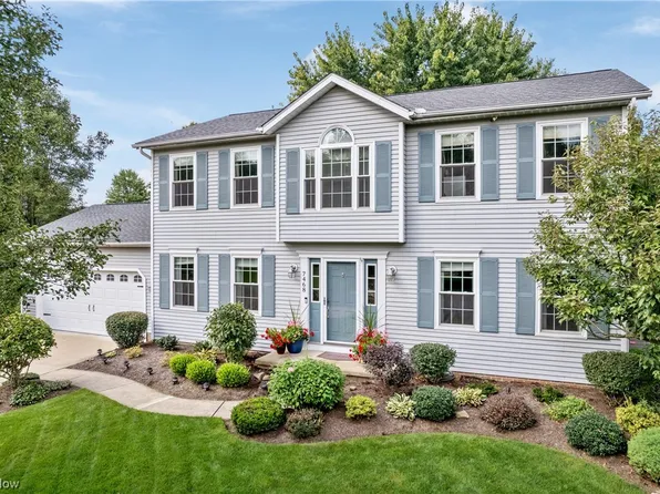 7468 Foghorn Ln, Northfield, OH 44067
