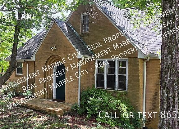 3rd image of 1812 Cedar Ln
