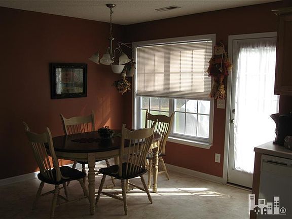 3rd image of 4399 SE Owendon Drive SE
