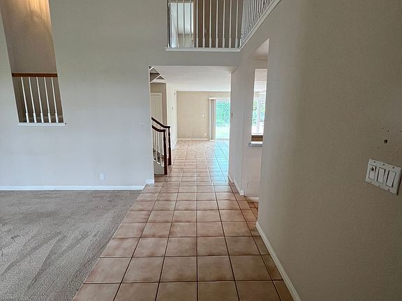 3rd image of 1233 Seafarer St