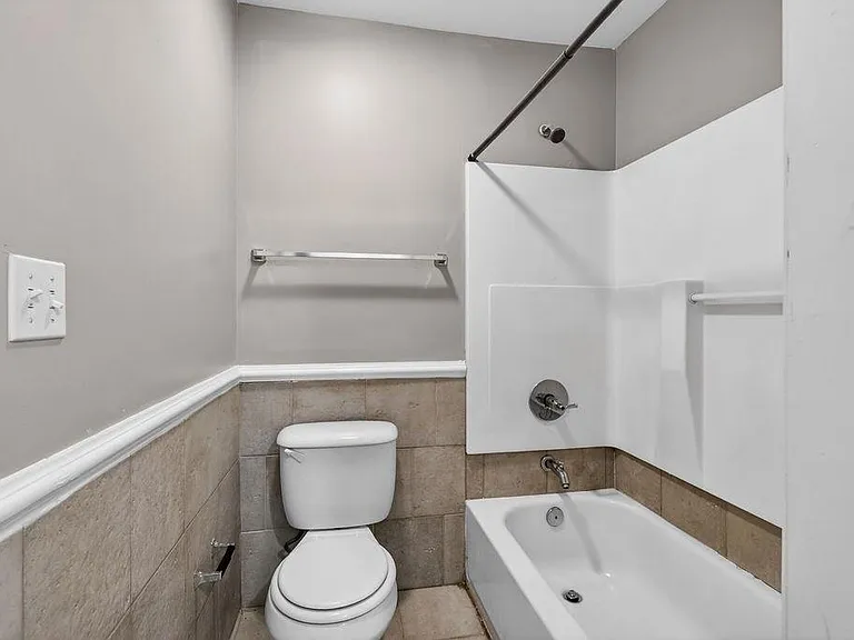3575 Oakvale Rd #102 — Photo 18