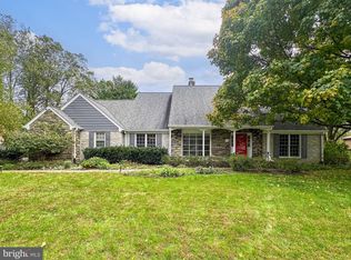 825 Ridge Dr, Mc Lean, VA 22101