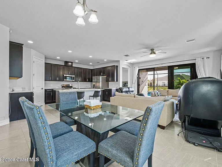 8108 Dobre Way — Photo 12