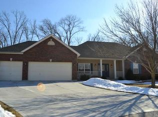 1206 Brown Bear Ct, Wentzville, MO 63385