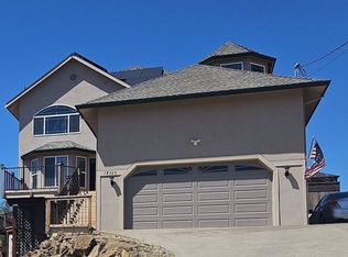 18320 Grizzly Ct, Hidden Valley Lake, CA 95467