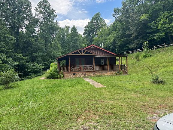 3rd image of 852 Incline Rd