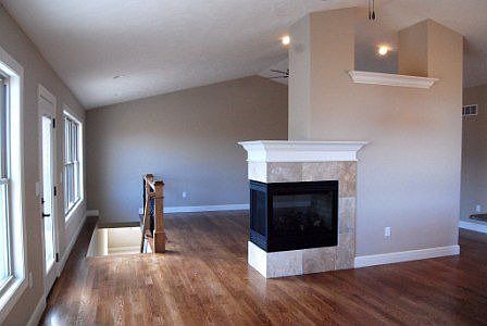 3rd image of 1228 W Park Grove Dr