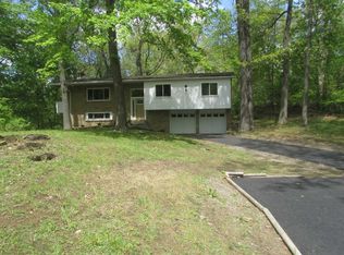 45 Kerr Rd, Poughkeepsie, NY 12601