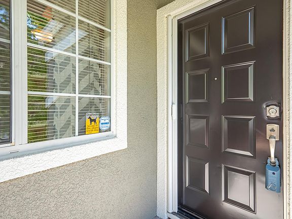 4th image of 832 Owens Lake Dr