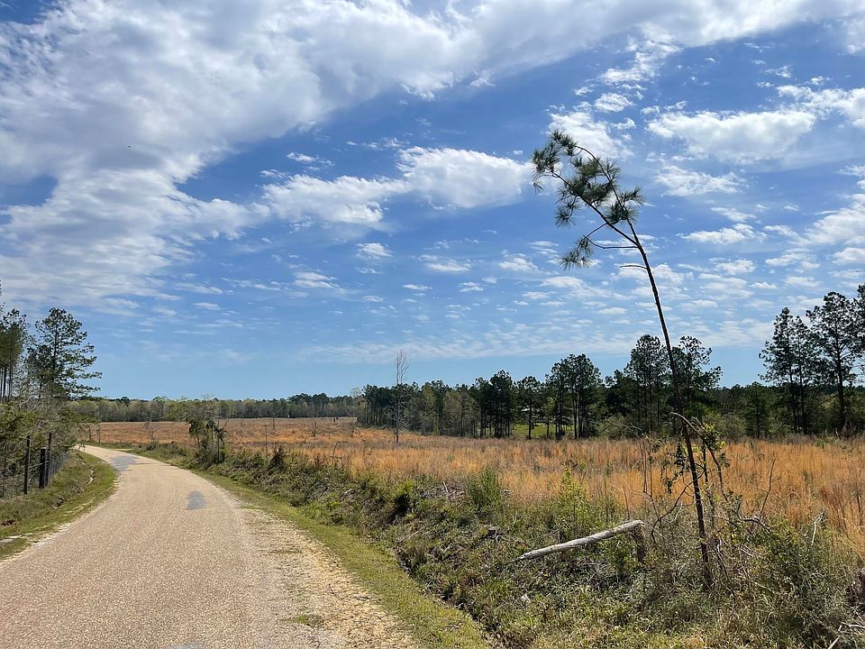 2nd image of 299 Baxter Rd