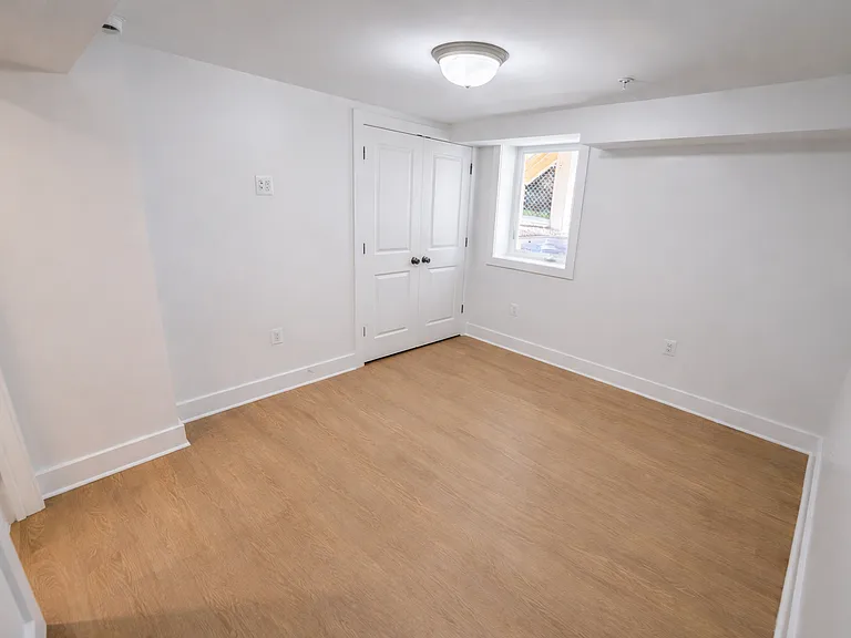 1001 Douglas St NE #C — Photo 4
