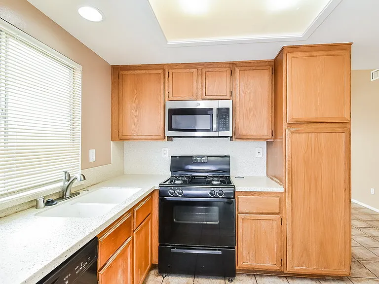1707 Black Hills Way — Photo 8