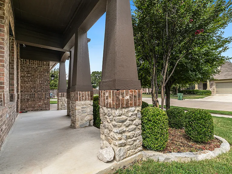 2508 Sanders Ct — Photo 37