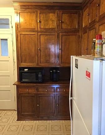 5th image of 4927 N Rockwell St APT 2