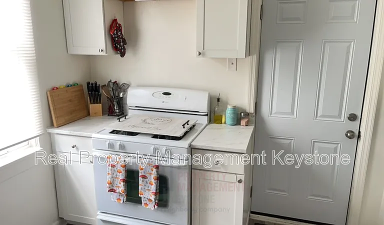 108-110 Rankin St #108 — Photo 7