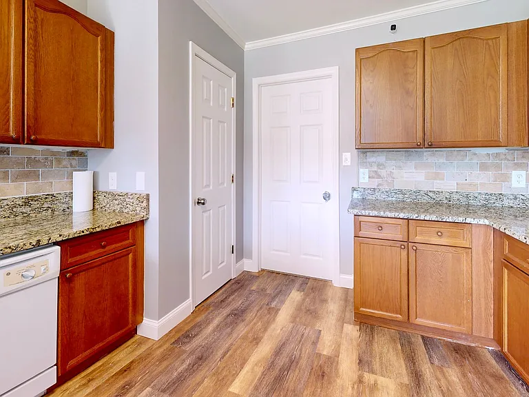 11239 Walland Ln — Photo 62