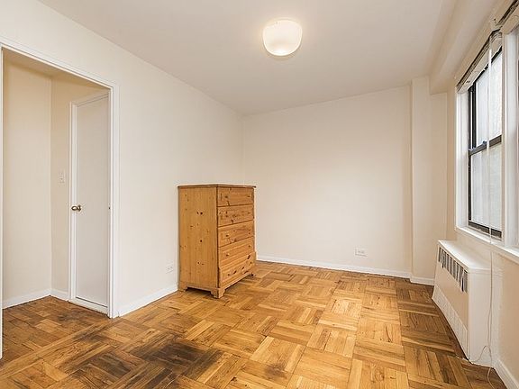 2nd image of 12340 83rd Ave APT 6A