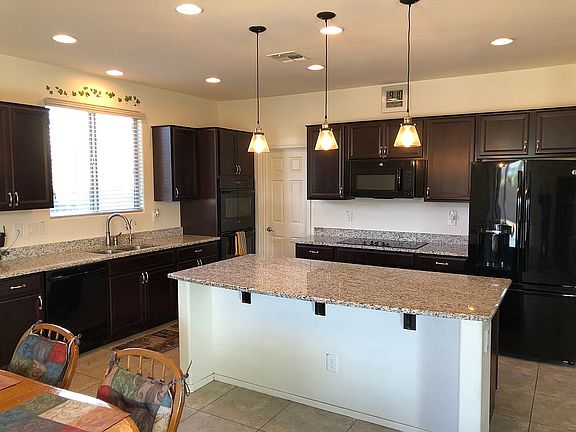 4th image of 903 W Desert Glen Dr