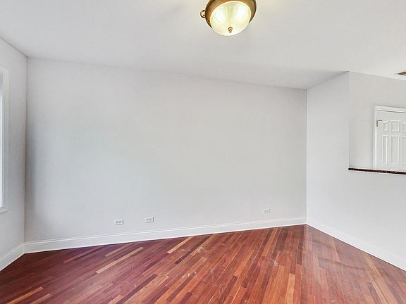 4th image of 3217 N Francisco Ave Unit 2W