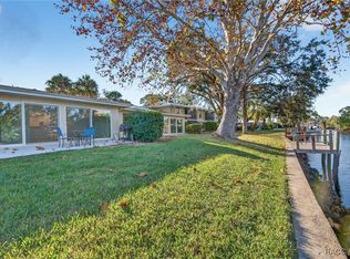 11340 W Bayshore Dr, Crystal River, FL 34429