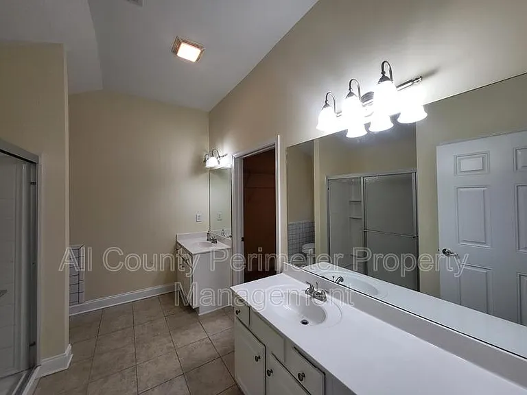 117 Cottage Club Dr — Photo 8