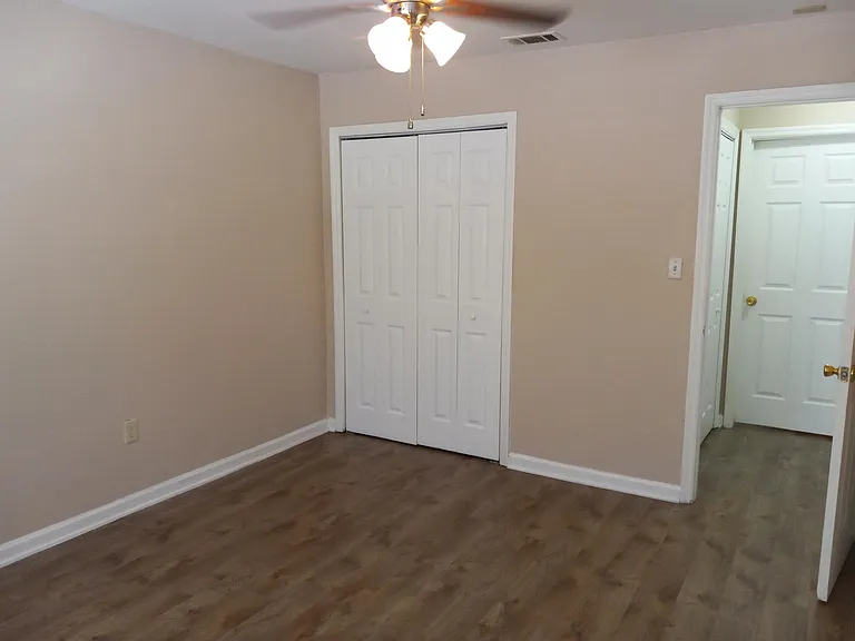 703 Putnam Dr #2 — Photo 3