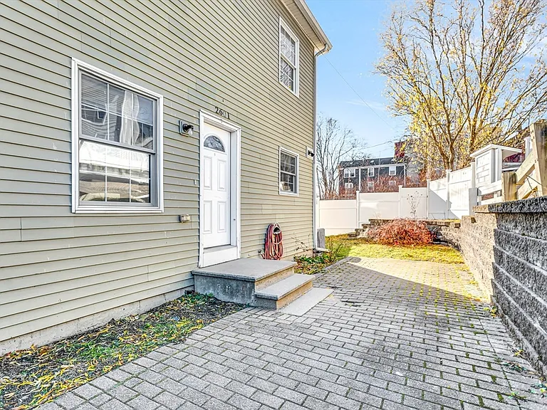 2591 Washington St — Photo 20