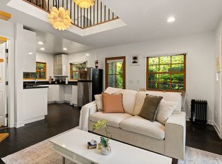 21487 Encina Rd #2, Topanga, CA 90290