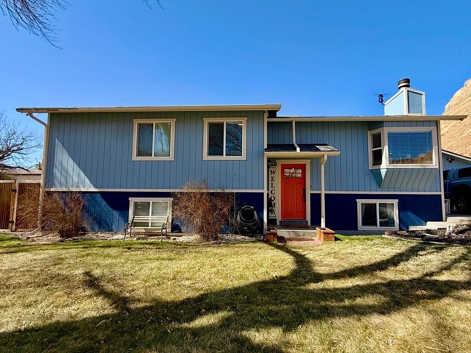 1st image of 102 Davis Cir