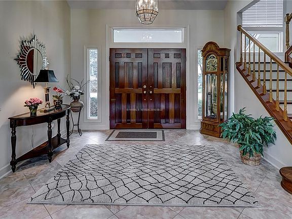 4th image of 19 Oyster Reef Dr